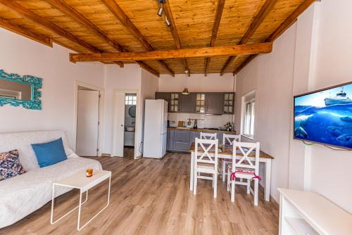 Tuineje House | Pet-Friendly Retreat: Los Olivos with a 9.2/10 Rating