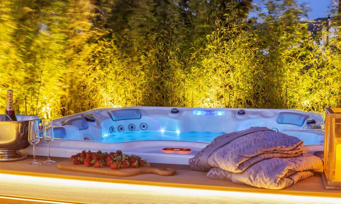 Nisi Villa | Experience Serenity at Los Olivos with Spa & Pool Access