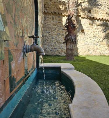 Villalobar de Rioja Apartment | Discover Los Prados - Alfovar Villa: Family & Pet Friendly