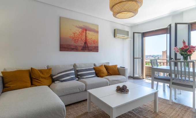 Zamora Apartment | Los Tilos Apartment with Garage - Family Friendly Retreat