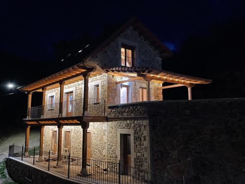Boca de Huergano Ski Chalet | Unforgettable Oceanfront Getaway at Los Toriles