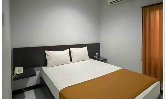 Sedati House | Family-Friendly Getaway at Losmen Syariah Bypass Juanda