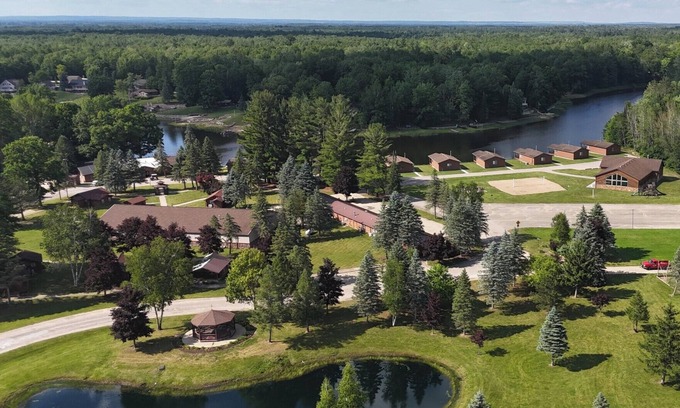 Alger Cabin | Lost Arrow Resort
