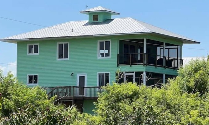 Placida House | Welcoming Lost Key: Gulf-View Family Retreat Near Beach