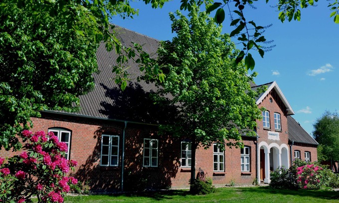 Luhnstedt Apartment | Spacious Retreat with Scenic Views and Pet-Friendly Amenities