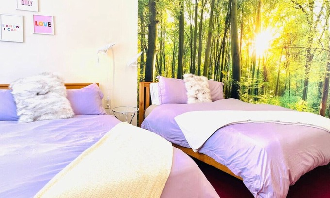 Highmount Apartment | Lotus Family Suite w 2 Beds Kitchenette 4