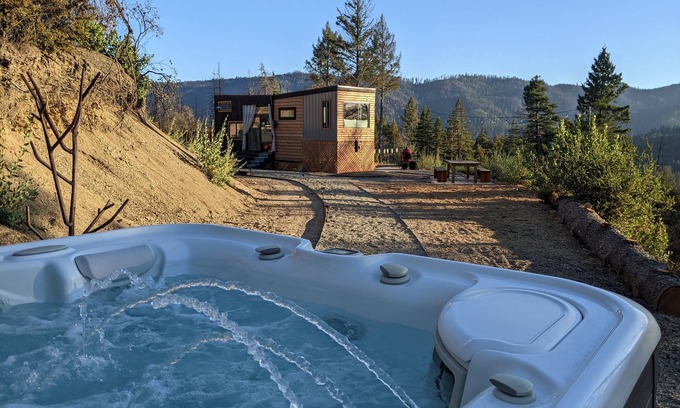 Boulder Creek Cottage | Escape to Lotus Tiny Home at The Eyries: Guest Rated 10/10