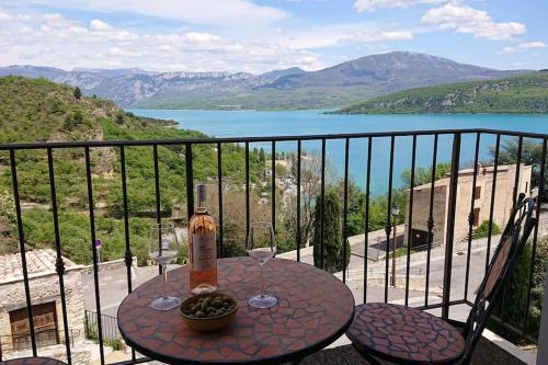Sainte-Croix-du-Verdon Apartment | Discover Lou Marcelou - Family-Friendly Apartment One