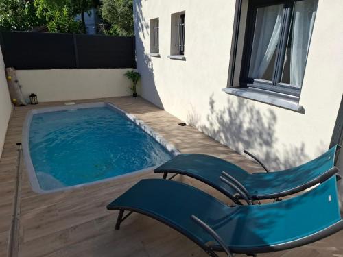Uchaud House | Experience Oceanfront Bliss at Lou Mazet - Rated 9.5/10