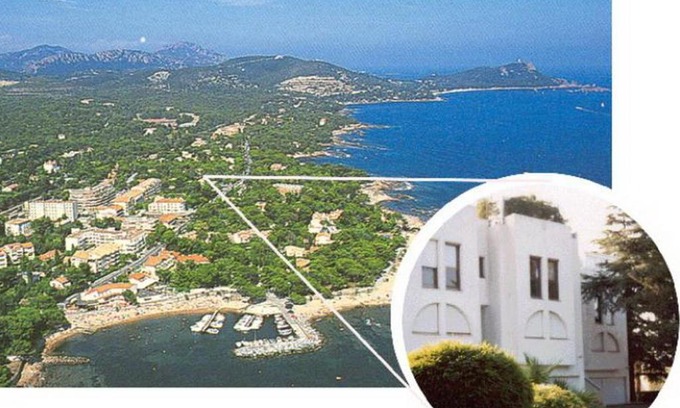 Boulouris-sur-Mer Apartment | Top-Rated Lou Souleou: Pet-Friendly Ocean View Retreat
