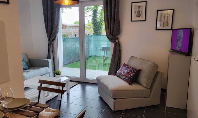 Lanton Apartment | Comfortable T2 Apartment in Lanton with Outdoor Terrace
