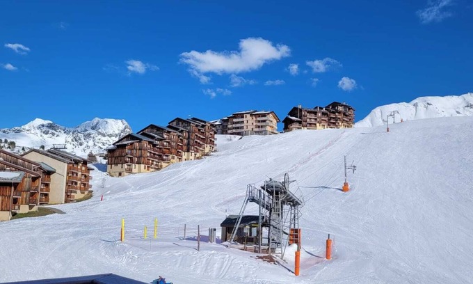 Plangagnant Apartment | Cozy Appart Plagne Village - Perfect for Families & Skiers