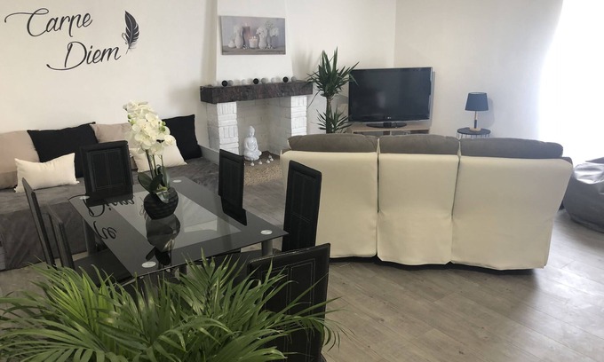 Kerherou Apartment | Modern Oceanfront Escape Near the Port - Rated 9.4/10