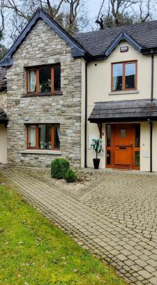 Mohill House | Discover Lough Rynn: Ideal for Pets and Families