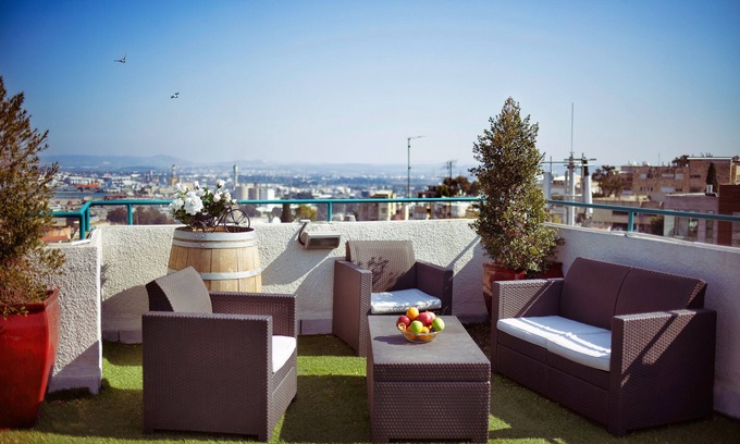 Haifa Hotel | Comfortable Guest House Talpiot with Breakfast & Family Amenities