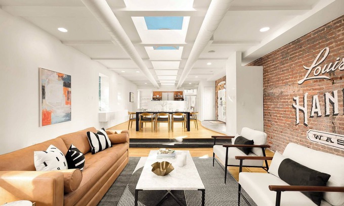 Mount Vernon Square Apartment | Louise Hand Laundry | Logan Circle | Rare & Iconic