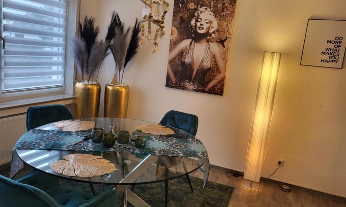 Karthause Apartment | Explore Lounge 3: Two-Bedroom Getaway Awaits You