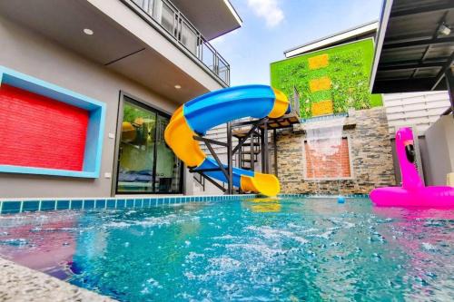 Hin Lek Fai Villa | Relax at Lounge in Loft HuaHin Pool Villa with Hot Tub
