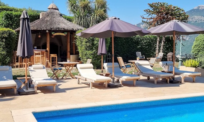 Le Bar-sur-Loup Bed & Breakfast | Explore Loup Castel Boutique Hotel B&B: Top-Rated Retreat