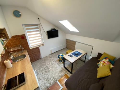Kopaonik Apartment | Top-Rated LOVE apartman JeLEna: Pet and Child Friendly Retreat
