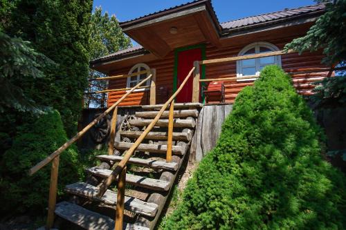 Kurtuvenai Cabin | Love Cabin