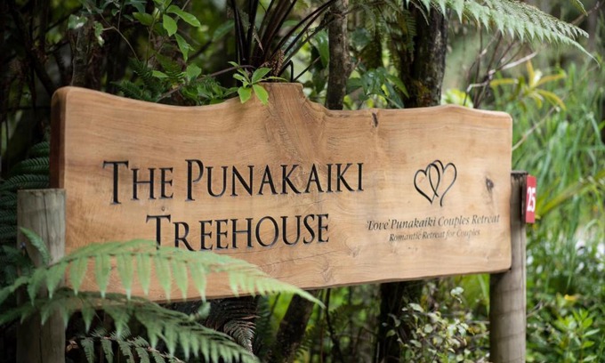 Punakaiki Apartment | Romantic Escape at Punakaiki Couples Retreat, 4-Star Hotel