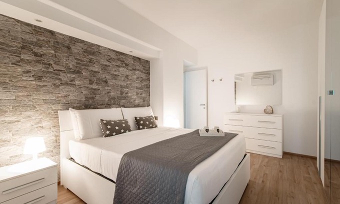 Carate Urio Apartment | Pet-Friendly Retreat at Love's Corner - MyHomeInComo