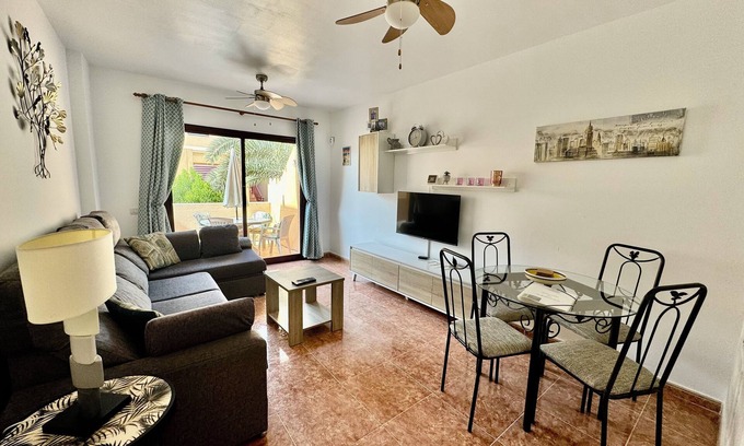 Caleta de Fuste Apartment | Prime 2-Bedroom Apartment in Central Caleta de Fuste