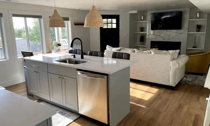 Cottonwood Heights Apartment | Ideal 1-Bedroom Apartment with Hot Tub, Near Canyons