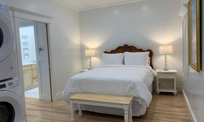 Cheyenne Apartment | Cozy 1-Bedroom Retreat Near Hospital with Breakfast Included