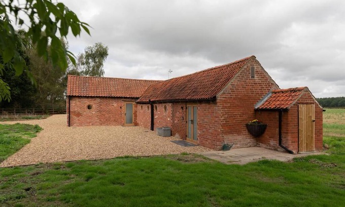 Aubourn Apartment | Charming 1-Bed Suite in Converted Barn Near Newark Show-Ground