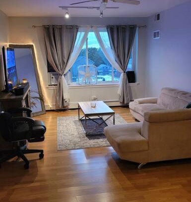 Berwyn Apartment | Charming 1-Bedroom Condo with Free Parking & Pet Friendly