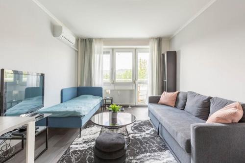 Gazdagret Apartment | Cozy 1 Bedroom Flat - Ideal for Families & Pet Lovers