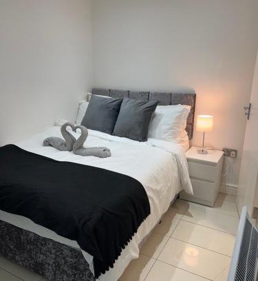 Southminster Apartment | Cozy 1-Bedroom Holiday Home in Southminster - Pet Friendly