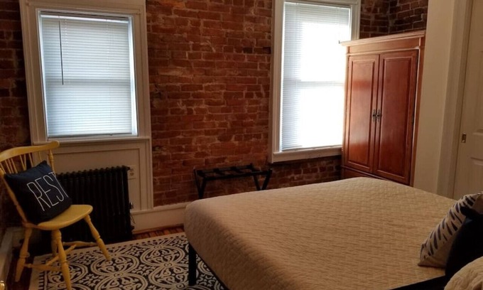 Adams Morgan Bed & Breakfast | Charming 1 BR in Adams Morgan - Walk to Attractions!