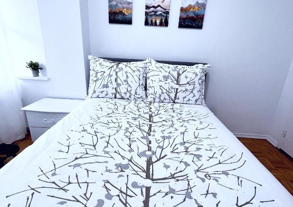 Mount Pleasant West Apartment | Pet-Friendly 1-Bedroom Retreat in Midtown Toronto