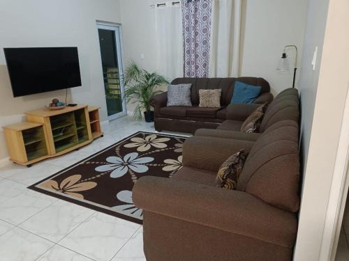 New Kingston Apartment | Charming 2 Bedroom Retreat with Netflix Near National Stadium