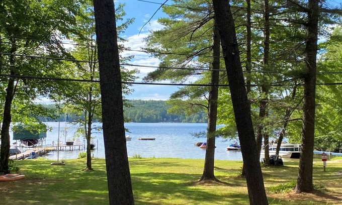 Gray Cottage | Lovely 2-bedroom cottage with AC in Police Man's Cove