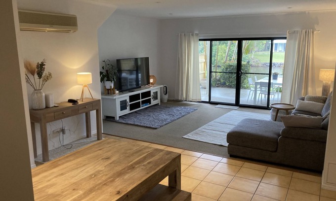 Mudjimba House | Inviting 2 Bedroom Townhouse with Scenic Water Views