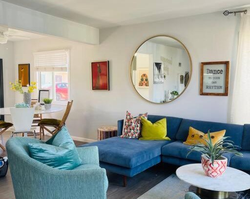 Harbor Apartment | Cozy 2-Bedroom Hotel with Parking in Carson for Families