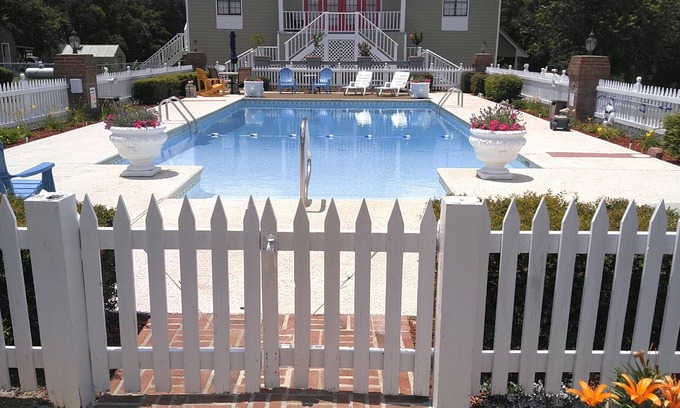 Waresboro Condo | Inviting 2nd Floor Guest Suite at RV Resort Clubhouse