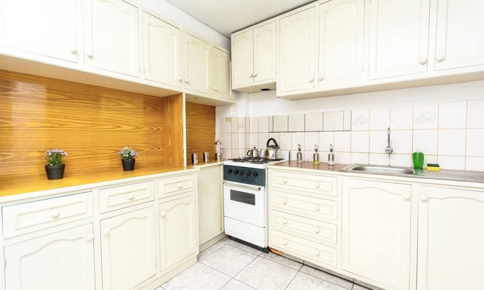 Historical Center Apartment | Budget-Friendly 3 Bedroom Apartment in Downtown Arequipa