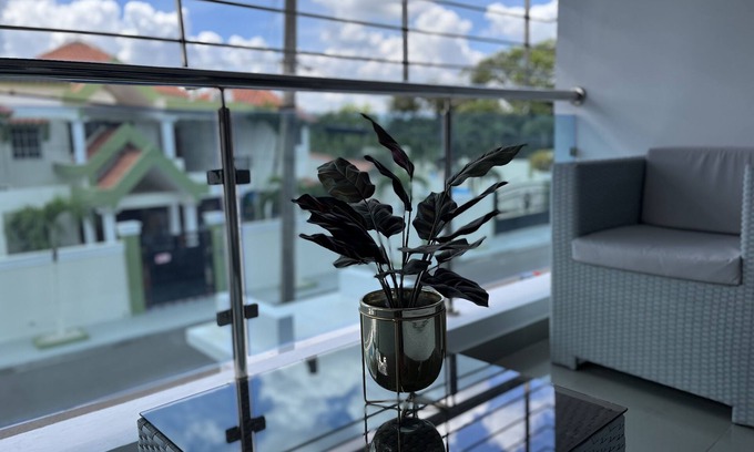 Santiago Province Condo | Exceptional 3-Bedroom Condo with Spa and Free Parking