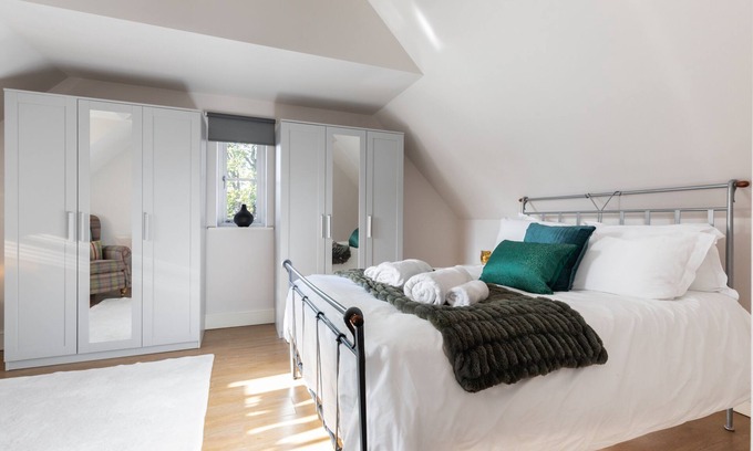 Heybridge Apartment | Exceptional 3 Bedroom Holiday Let with Family-Friendly Amenities