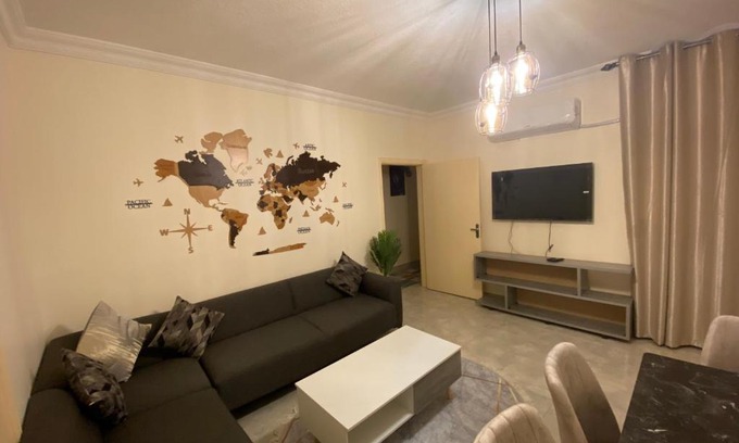 Aqaba Apartment | Ideal 3-Bedroom Rental with Kitchen and Breakfast Included
