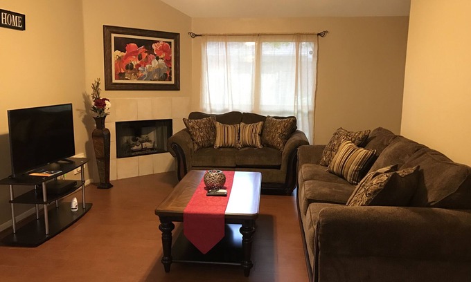 Spring House | Convenient 3 BR Home Near Houston & The Woodlands
