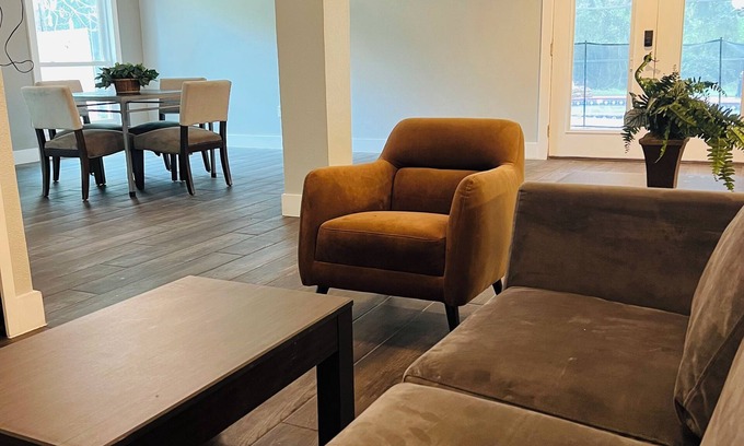 Crosby House | Lovely 4-bedroom house with WiFi in charming Crosby where 14 people can sleep