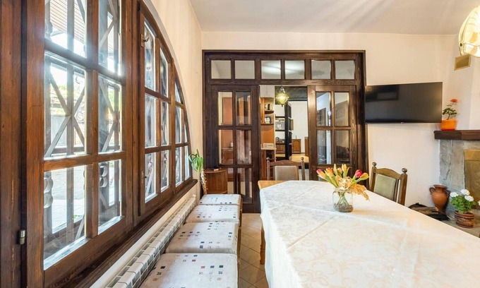 Arbanasi House | Authentic 5-Bed House in Arbanasi - Family & Pet Friendly
