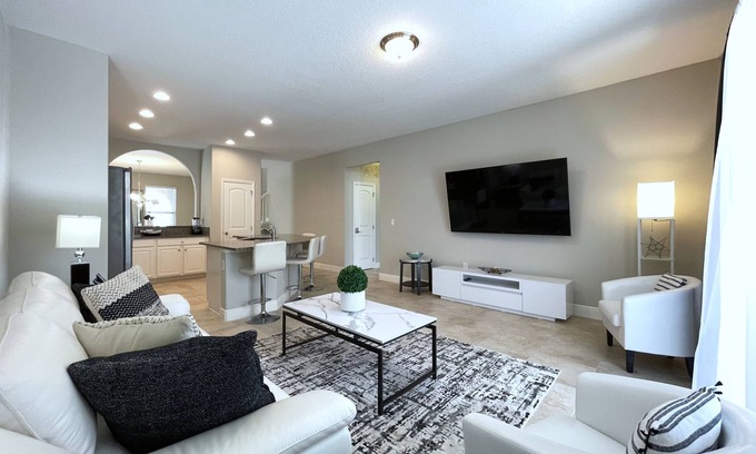 Sunridge Woods House | Family-Friendly 5 Bed Game Spa Pool Home in Solterra Resort