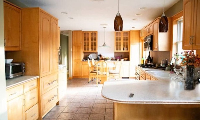Liberty House | Charming 6 Bedroom Retreat with Private Pool in Catskills